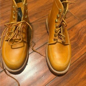 Woolrich Men's Tan Leather Work Boots with Lace-Up Eyelets